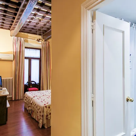 Anacapri Hotel