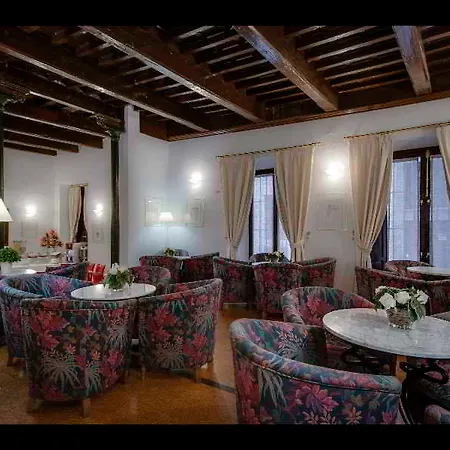 Otel Anacapri Granada