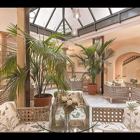 Anacapri Hotel